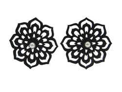 Blumen Ohrringe, Schwarze Ohrringe aus Naturkautschuk