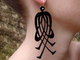 Schwarze Lilie Ohrringe, Lange Statement Ohrringe aus Naturkautschuk