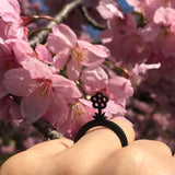 Blumen Ring, Ausgefallener Schwarzer Damen & Kinder Ring aus Naturkautschuk