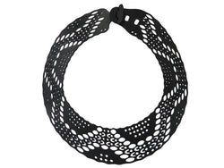 Schlangen Halskette, Große Schwarze Halskette aus Naturkautschuk