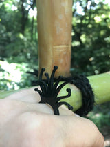 Seeanemone Ring, Schwarzer Ausgefallener Ring aus Naturkautschuk