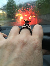 Totenkopf Ring, Schwarzer Ausgefallener Ring aus Naturkautschuk