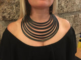 Collar África, collar de caucho negro para mujer