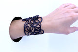 Dizzy Bracelet, Bracelet tendance noir en caoutchouc naturel