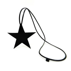 Collier étoile, longue chaîne en caoutchouc noir