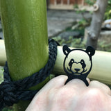 Anillo panda, hermoso animal anillo de caucho natural en color negro