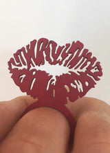 Kussmund Ring, Damen Ring aus Naturkautschuk in Rot